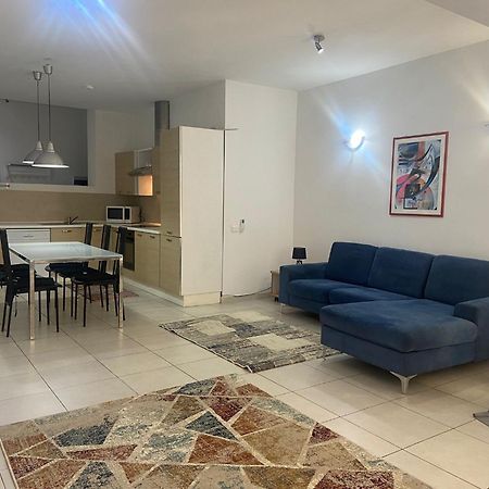 Sliema 2Bed With Backyard Apartment ภายนอก รูปภาพ