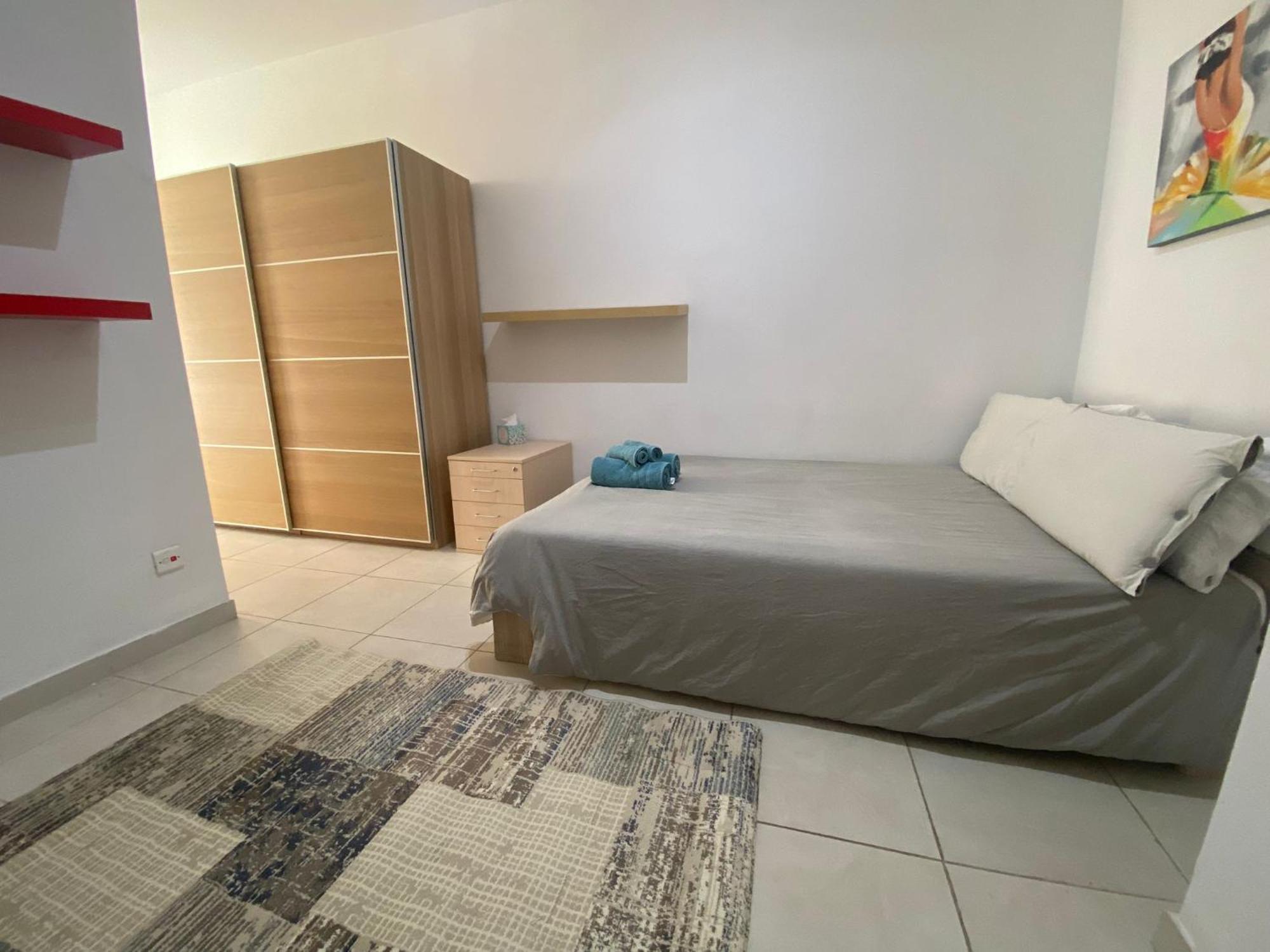 Sliema 2Bed With Backyard Apartment ภายนอก รูปภาพ